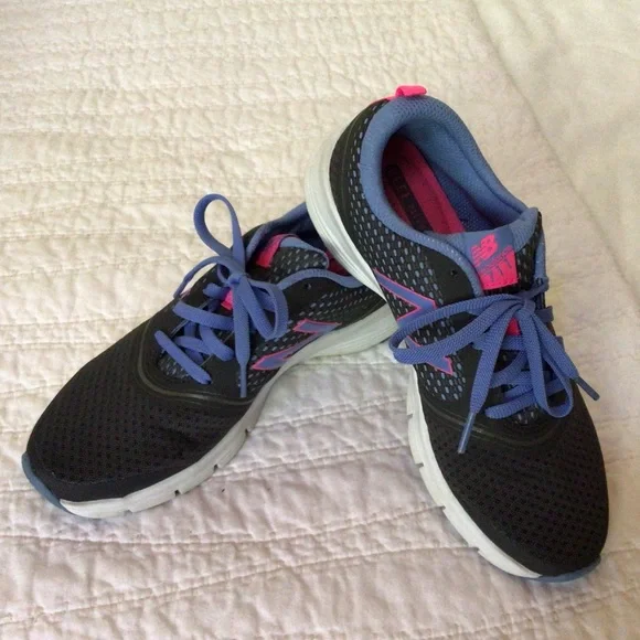 New Balance 711 Cush, Size 7.5 - Picture 6 of 7